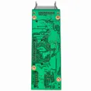 Placa PCB verde con conector metálico.webp