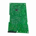 Placa de circuito verde detallada.webp