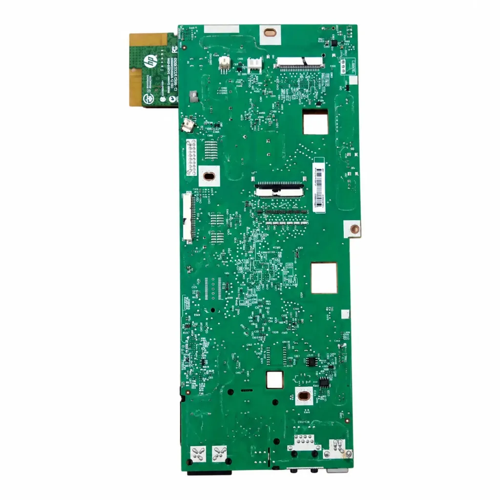 Placa de circuito HP sobre fondo blanco.webp