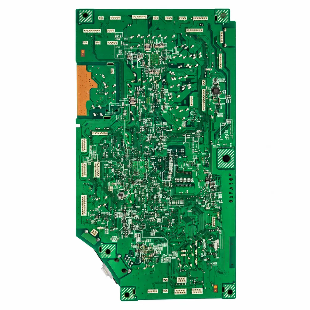 Placa de circuito impreso verde detallada.webp